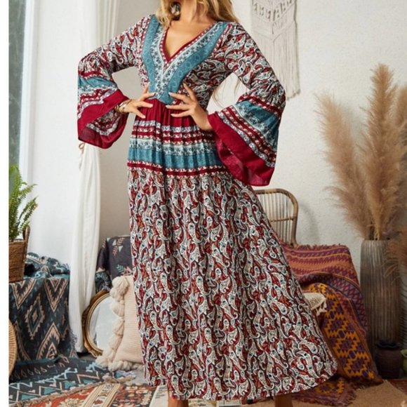 Boho Paisley Flounce Sleeve Backless Maxi Dress - Picture 3 of 8